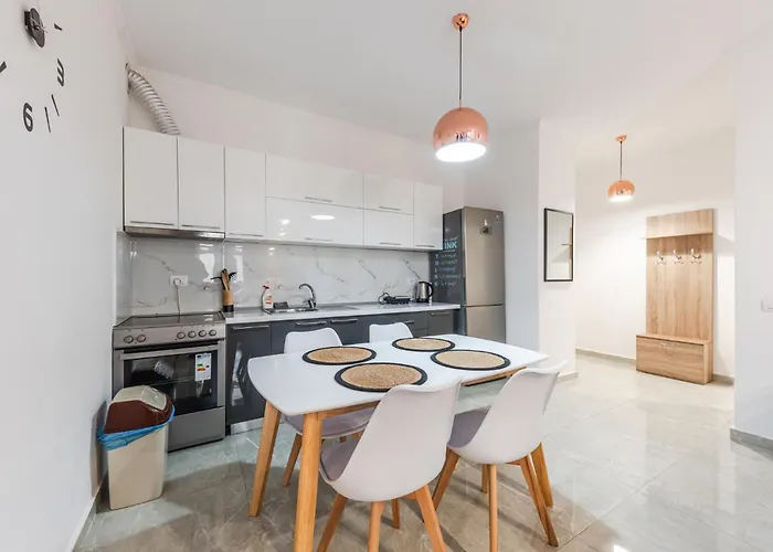 Mint By Apartamento Tirana